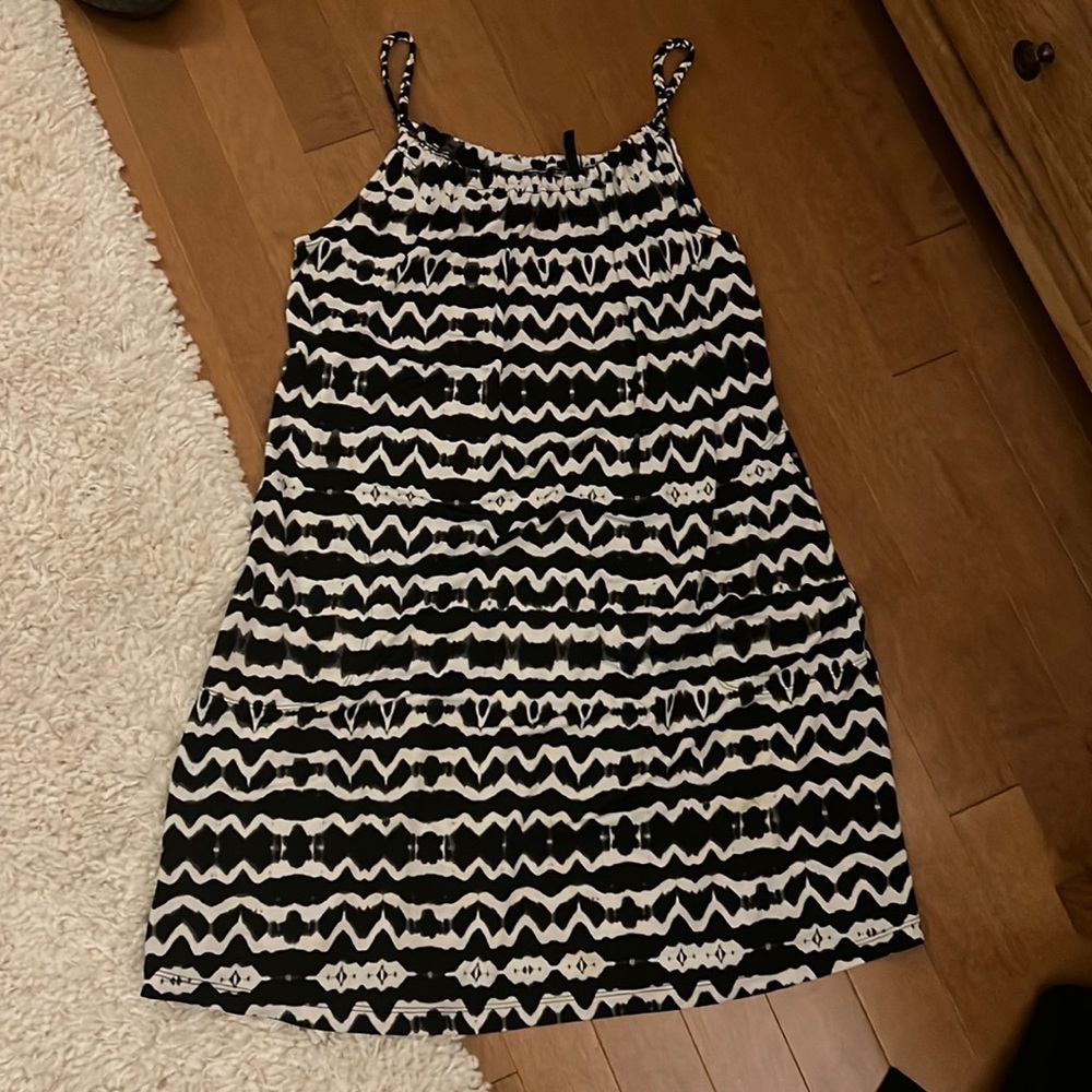 Black and white swim suit coverup